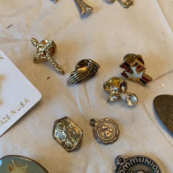 Religious items - Picture 5 of 6